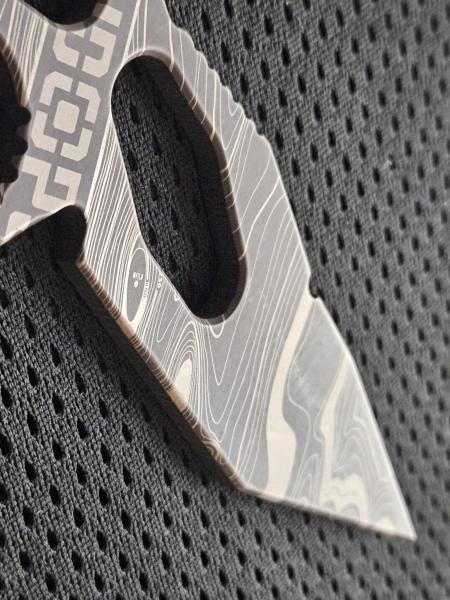 Knife Trainer G / Contour Lines